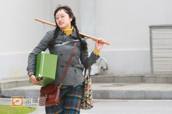 如此形象行走在城市中,不知现实生活中谁有这般勇气