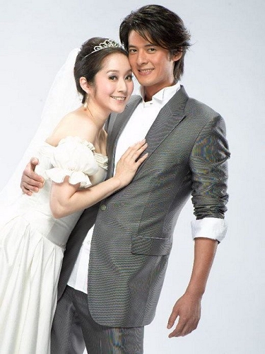 许慧欣和郭品超合作的婚纱广告