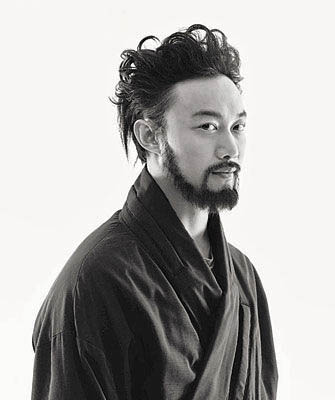 陈奕迅最新造型