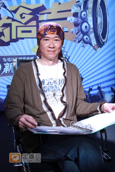 林秋离表示我们不应该拯救乐坛的宝押在王菲身上