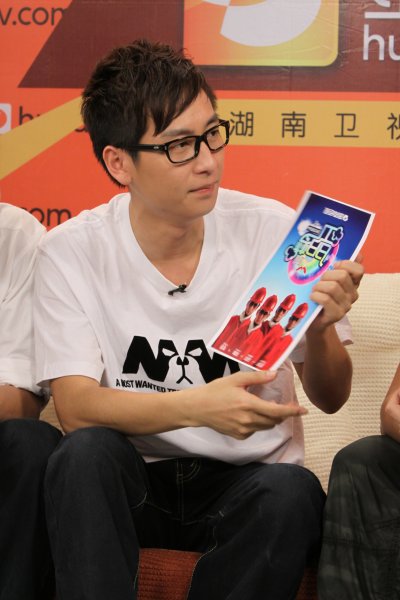 湖南卫视著名主持人李好前不久接下一档新节目《白日梦工厂》，与好兄弟马可、彭宇、李响一起主持。日前他做客金鹰网，为大家揭秘这档新节目。