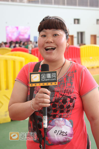 “快女大妈”卢萼喜