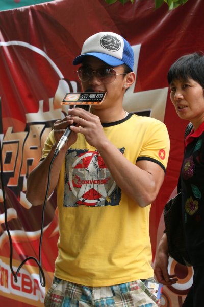 “超人”