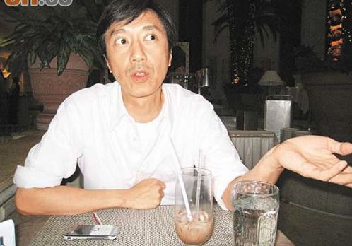 陈辉虹寸古巨基若饮水思源，应卷起衣袖和黄柏高合作