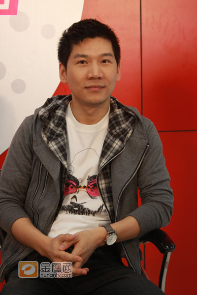 评委王东