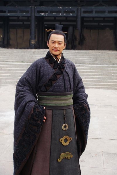 王斑饰演叔孙武