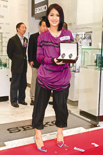 千嬅表示从没送手表给丁子高 