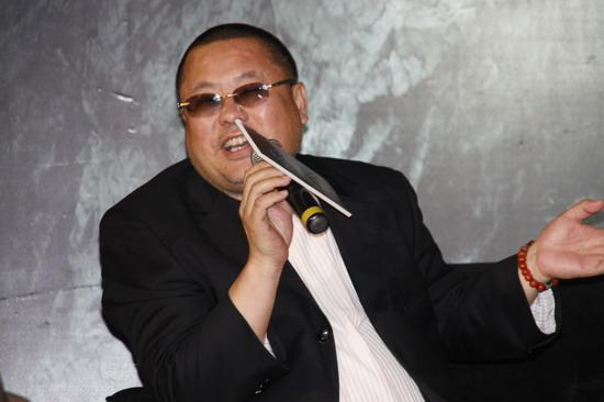 导演高群书