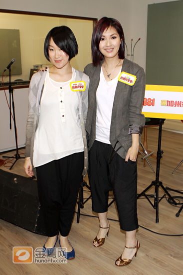 杨千嬅、王菀之出席“香港夸啦啦--压轴压场打气音乐会”彩排活动。