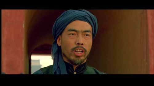 陈凯歌当年慕名贝托鲁奇，特意在电影《末代皇帝》饰演的一名看城门小官。