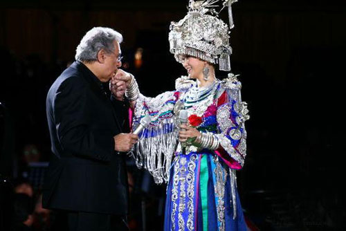 多明戈送吻宋美人