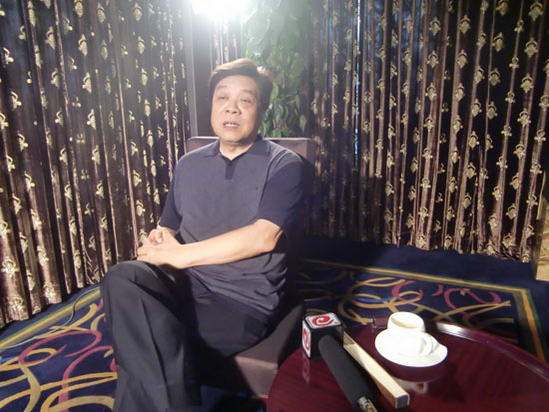 赵忠祥称也关心明星隐私