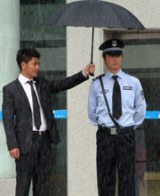 人工降雨去酷暑