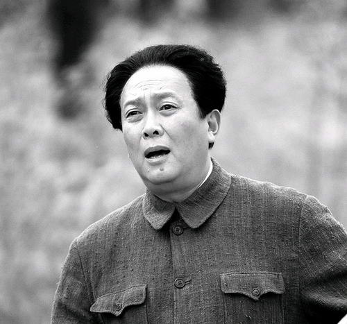 唐国强