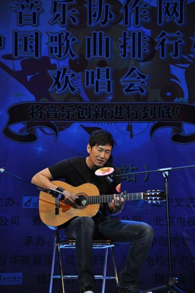 满江