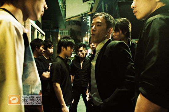 《同门》香港火爆上映，再掀黑帮电影风潮。