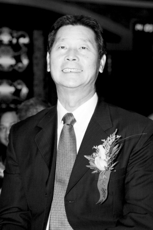 邓丽君文教基金会董事长、邓丽君的三哥邓长富