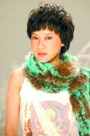 周艳泓
