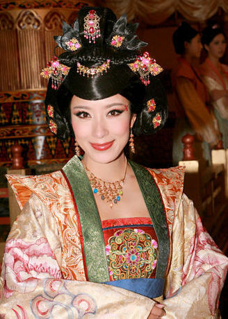 “金玲”杨怡