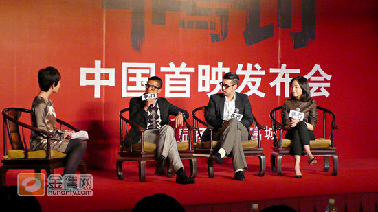 2009年11月3日 香港，城城为了宣传内地版《杀人犯》一片，特地向《B+侦探》剧组请了4天假，联同《杀人犯》的主创人员，包括导演周显扬、编剧杜致朗、和于广州站会合的何超仪，一同为内地版《杀人犯》（内地片名：《罪与罚》）而走访内地多个城巿，包括北京、昆明、广州及深圳，全力为此片宣传。谈到《杀人犯》一片，由于在香港的票房和反应也相当亮丽，所以内地的传媒和观众也对此出电影也寄以一定的期待，由是于北京之发布会，挤满争相采访之传媒！