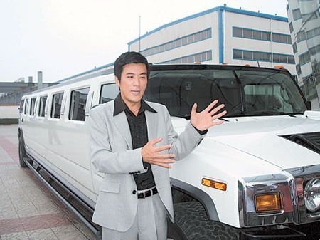 杨子和他的加长悍马