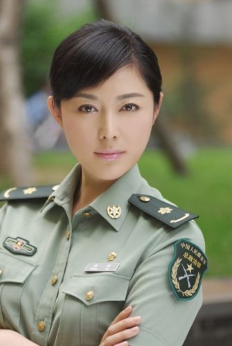 汪裴制服造型