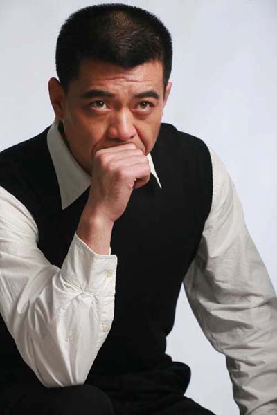 《父亲的战争》玩变脸 王新军潜伏成"侩子手"