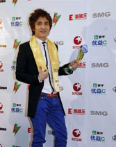 薛之谦获最佳舞台演绎奖 