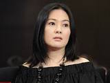 李丽珍小露香肩