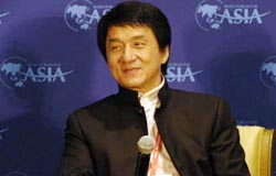 成龙：中国人要管 中国制电视机易爆炸