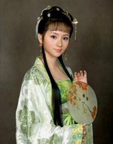 邓莎饰演薛宝钗