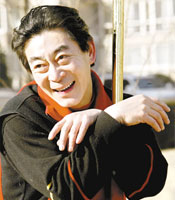 六小龄童：轻松一点