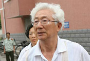 老播音员陈铎送罗京