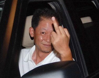 从王志文的中指，我们看到了什么？ 