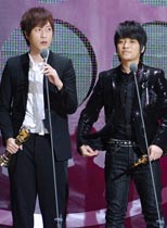 五月天获奖全体欢颜 
