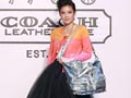 乐基儿黑色蓬蓬裙压轴走秀