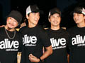 alive现身引女性围堵