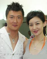 夫妻出席活动留影