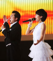 袁晨野郁可唯演唱