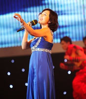 阿朵演唱