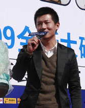 好友郭彪助阵新专辑发布会