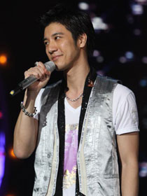王力宏压轴潮流夜 受宠连唱两首 