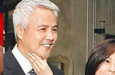 琼瑶男主角十年巨变 不见英姿但见沧桑