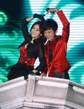 何炅谢娜恩恩爱爱