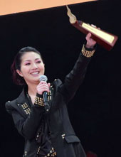 杨千嬅获叱咤十大歌曲