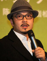 汪涵绅士形象亮相