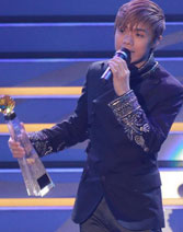 张敬轩获全国最佳中文歌曲奖