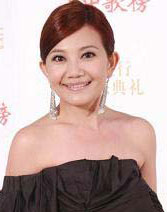 梁静茹婚后首亮相 