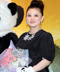 李湘孕后熊猫大侠首次复出