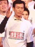 郑少秋难掩悲痛